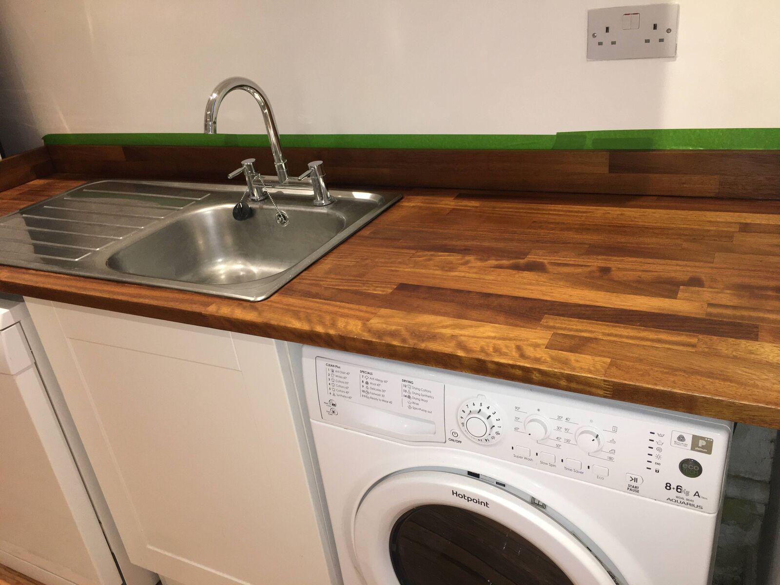 Kitchen and bathroom decorating by A1 Decorating in London