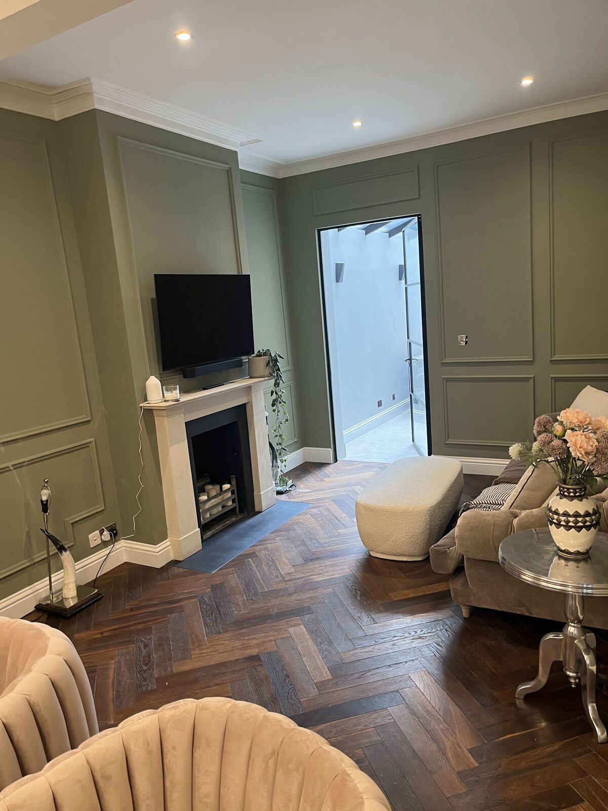 Interior painting and decorating project completed by A1 Decorating in London