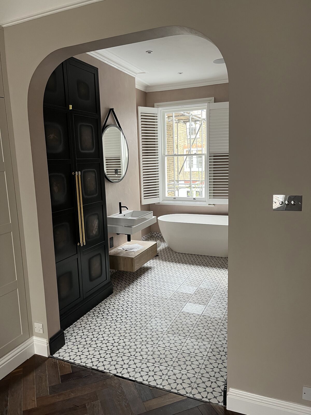 Kitchen and bathroom decorating by A1 Decorating in London