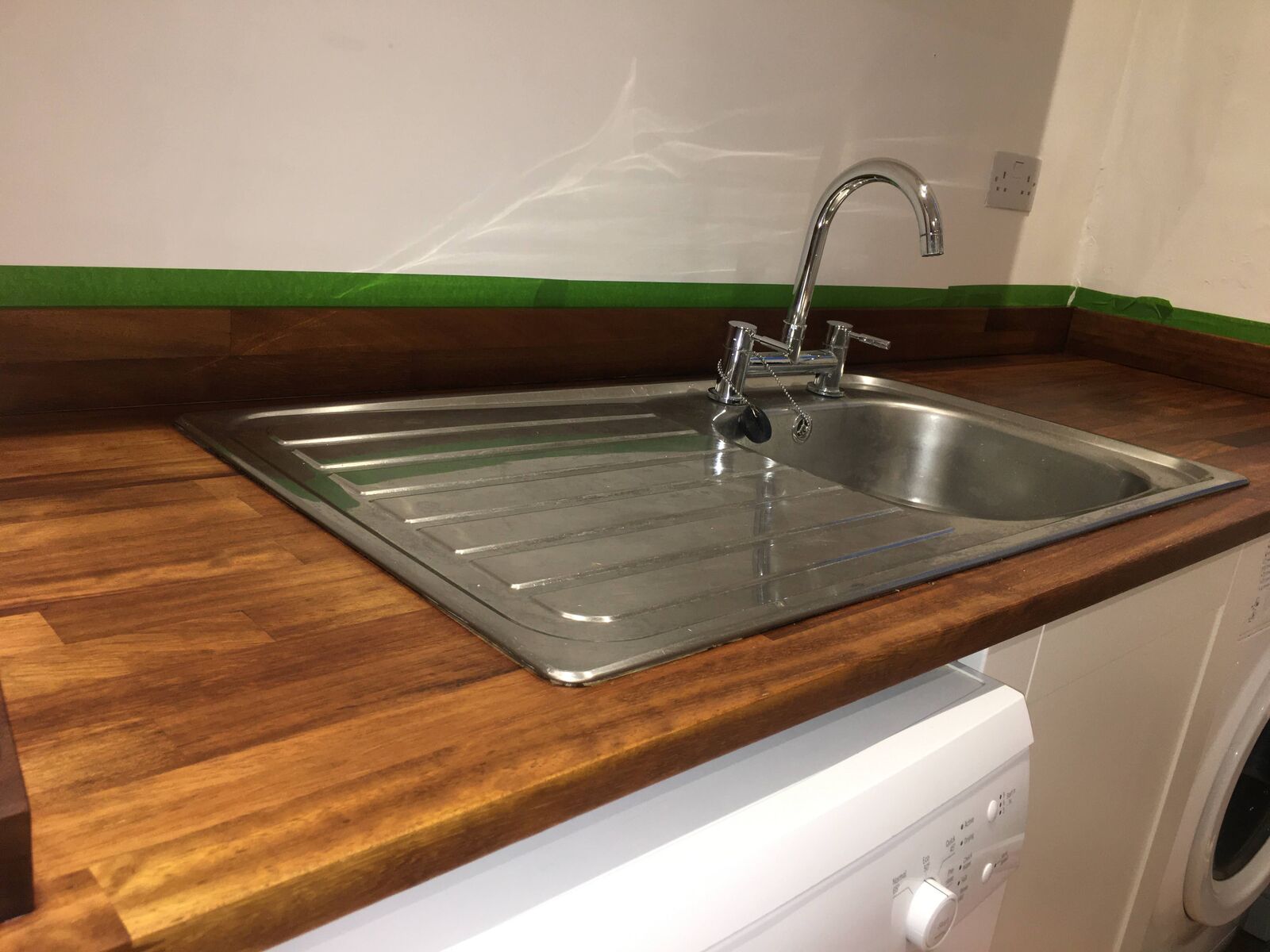 Kitchen and bathroom decorating by A1 Decorating in London