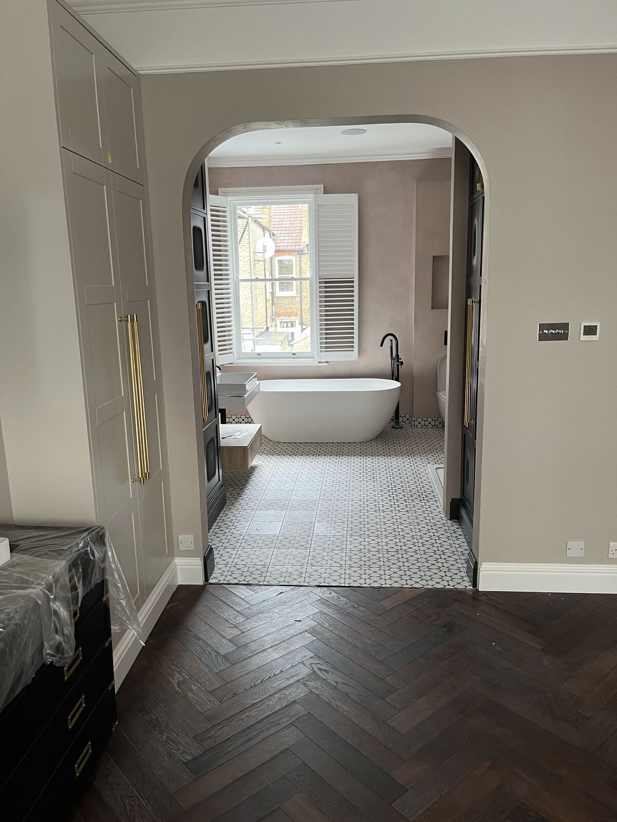 Kitchen and bathroom decorating by A1 Decorating in London